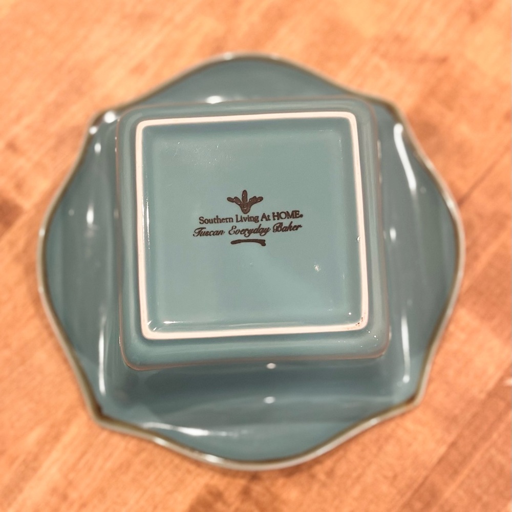 Southern Living at Home Tuscan Everyday Baker Square Baking Dish Turquoise Teal - Picture 5 of 6